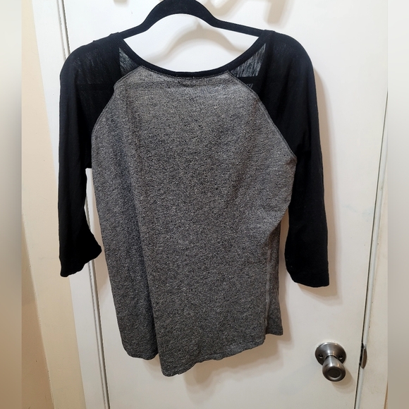 Cute Raglan Button Top - Picture 5 of 9